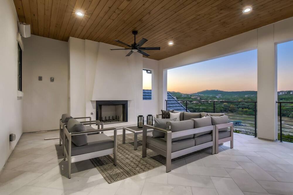 Photo of Others in Northshore On Lake Travis