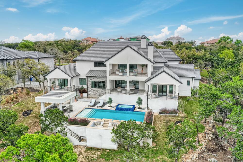 Photo of Others in Northshore On Lake Travis