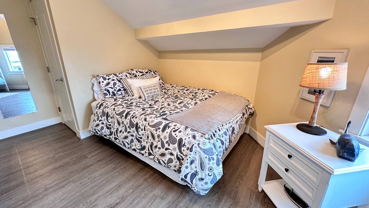 Photo of Bedroom in Langley