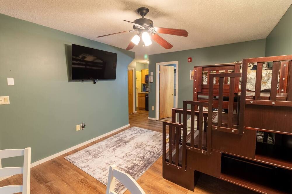 Photo of Others in Bartlett