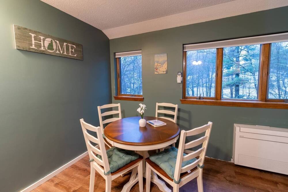 Photo of Others in Bartlett