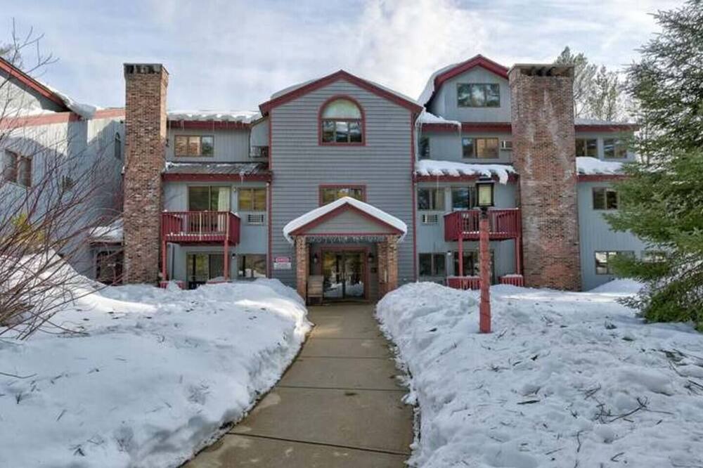 Photo of Outdoor in Bartlett