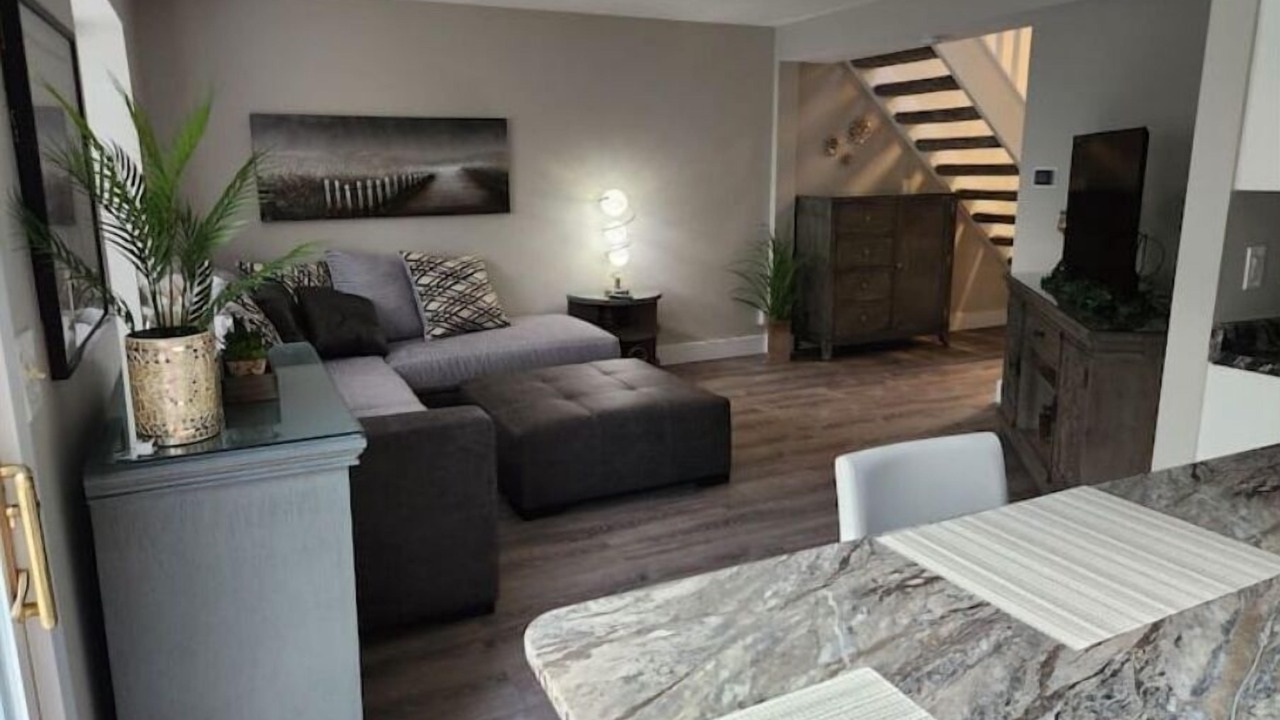 Photo of Livingroom in Oakbrook