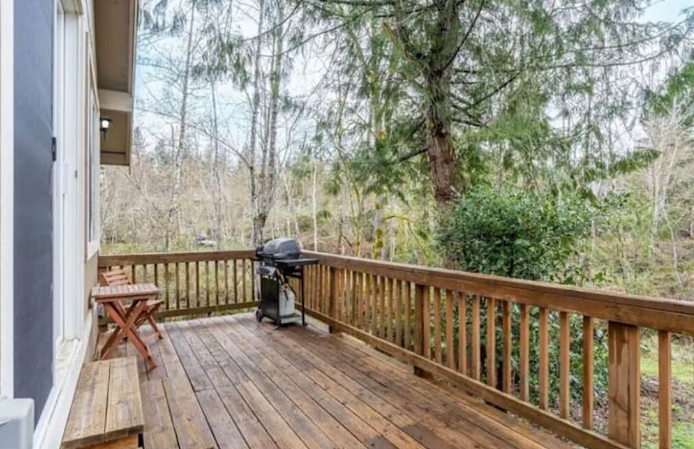 Photo of Patio Balcony in Lakebay