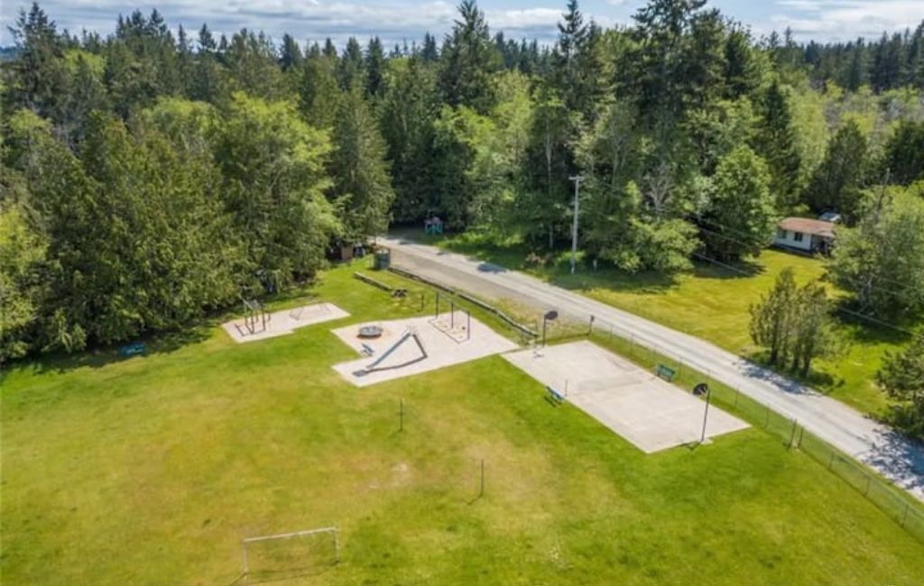 Photo of Others in Lakebay