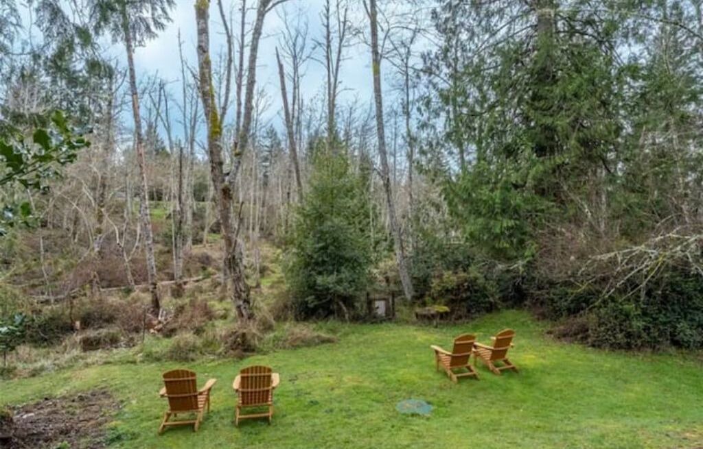 Photo of Outdoor in Lakebay