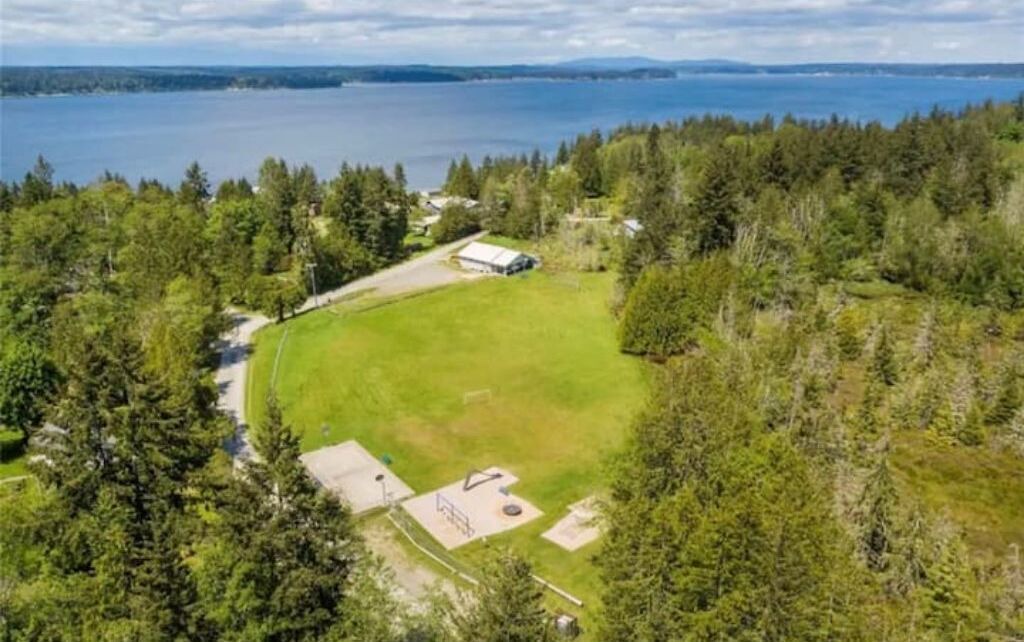 Photo of Others in Lakebay