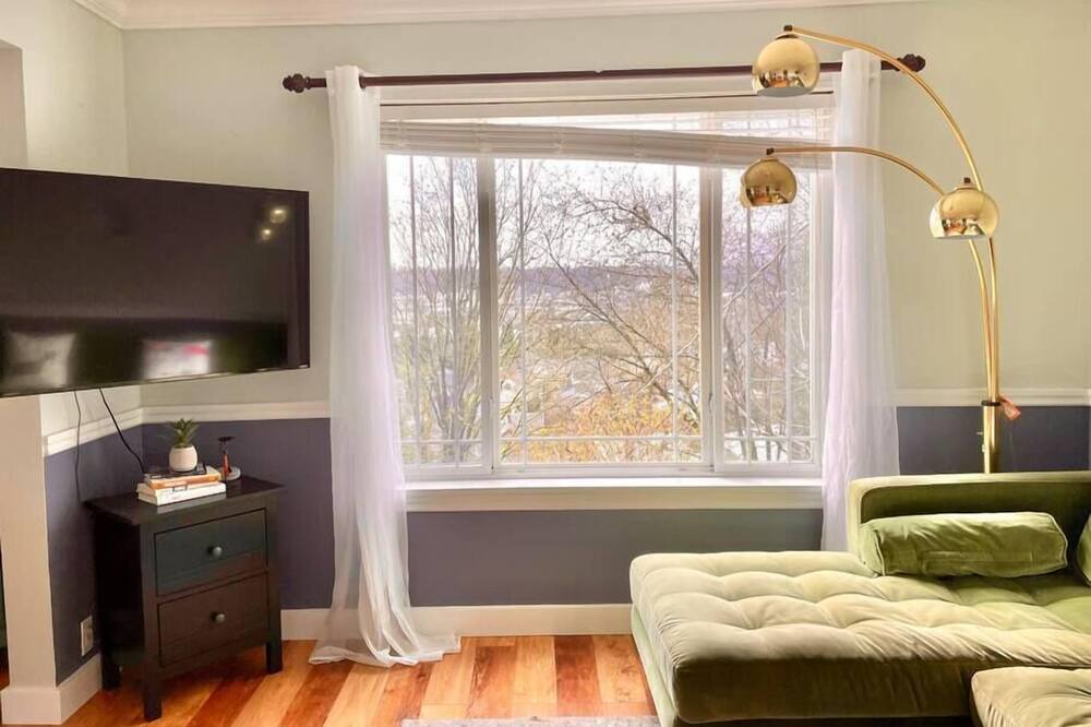 Photo of Bedroom in South Seattle