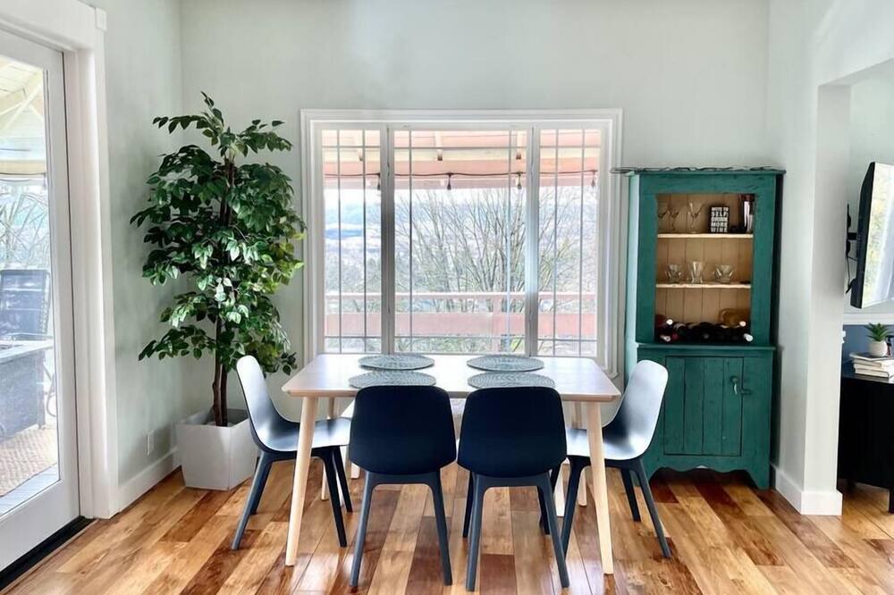 Photo of Bedroom in South Seattle