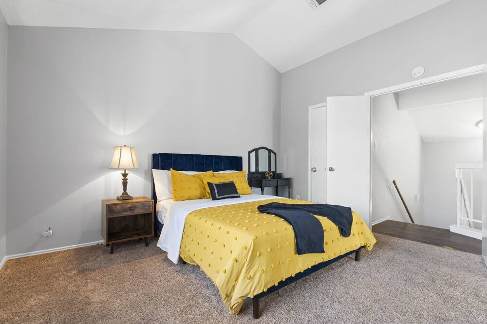 Photo of Bedroom in Wells Branch