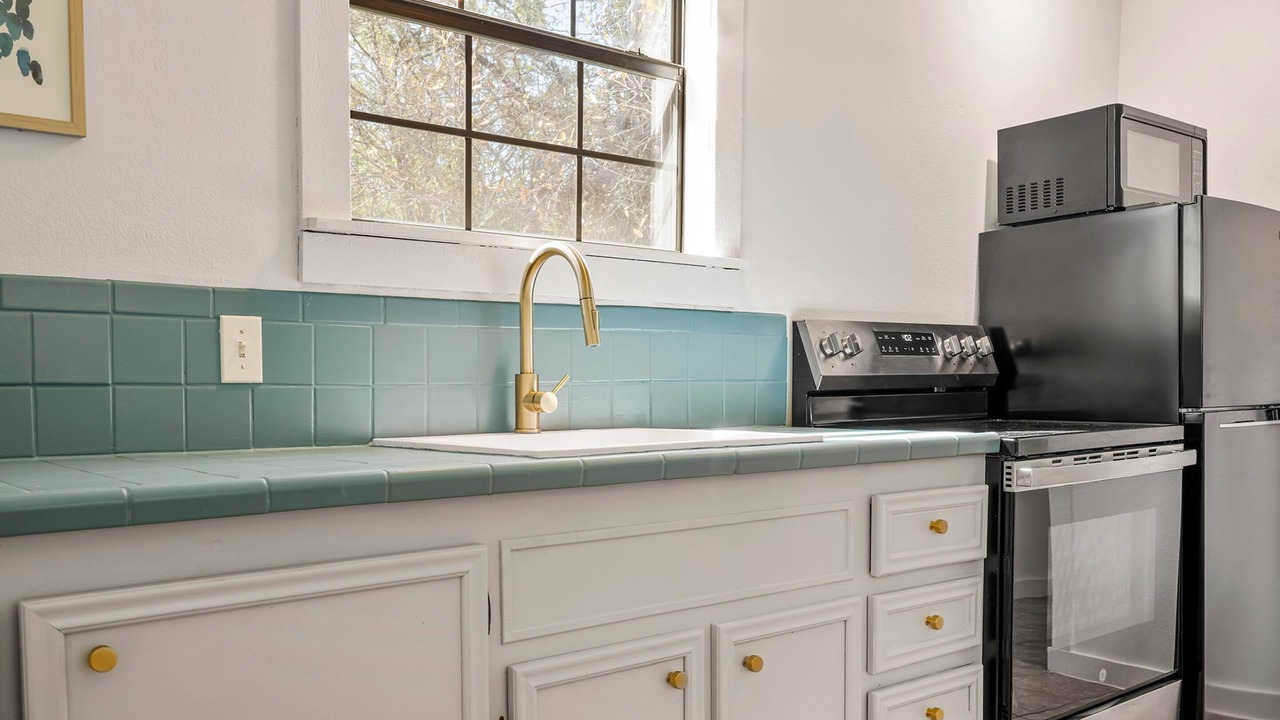 Photo of Kitchen in Canyon Lake