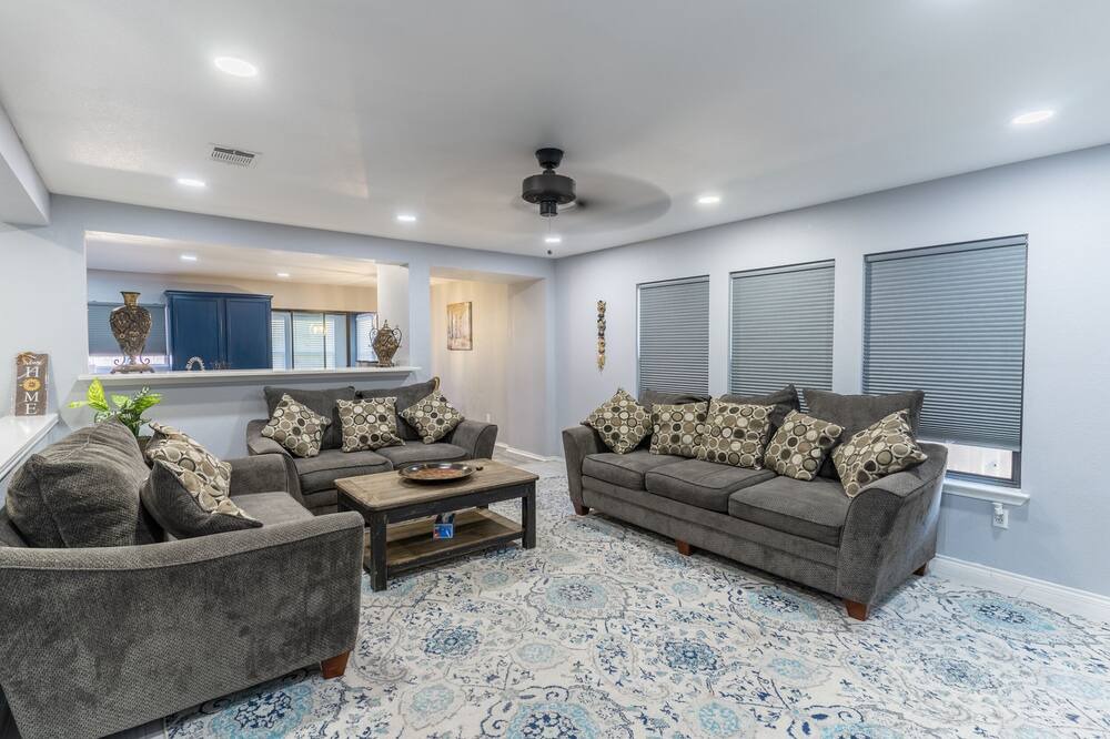 Photo of Livingroom in Round Rock