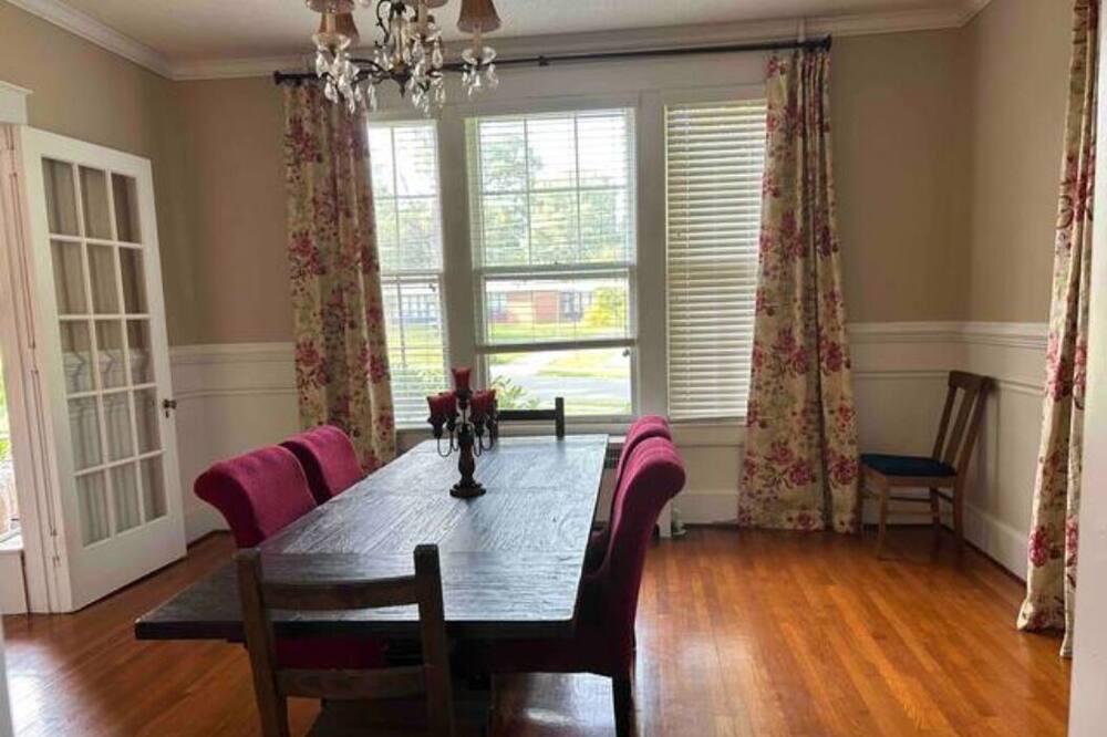 Photo of Livingroom in Reidsville