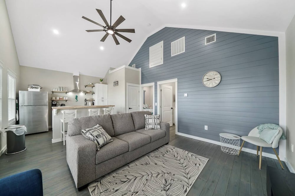 Photo of Livingroom in Port Bolivar