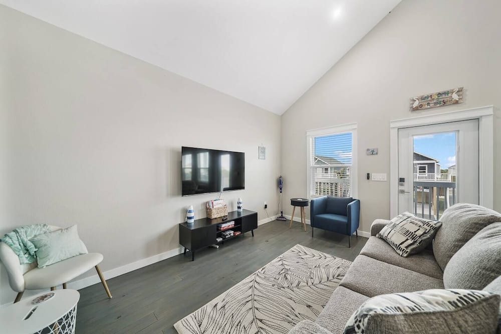 Photo of Livingroom in Port Bolivar