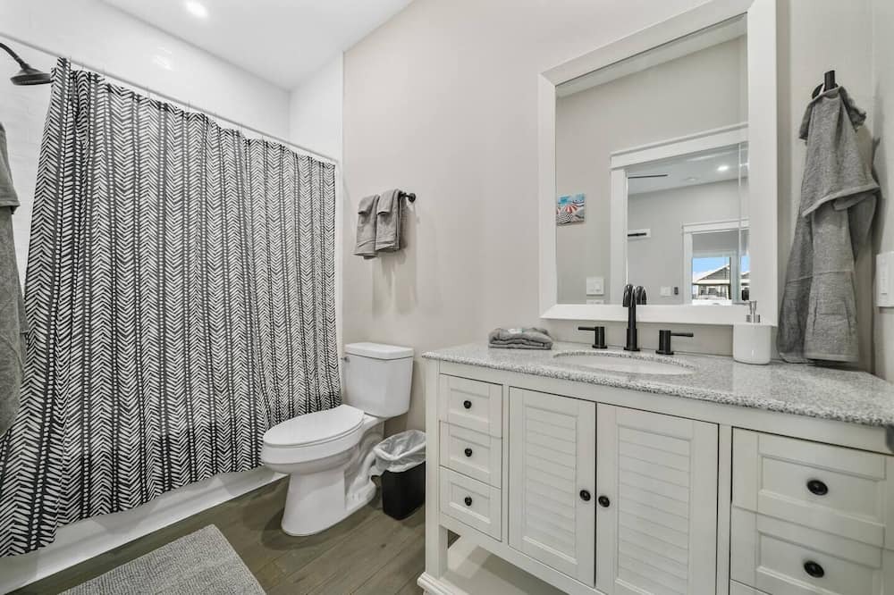Photo of Bathroom in Port Bolivar