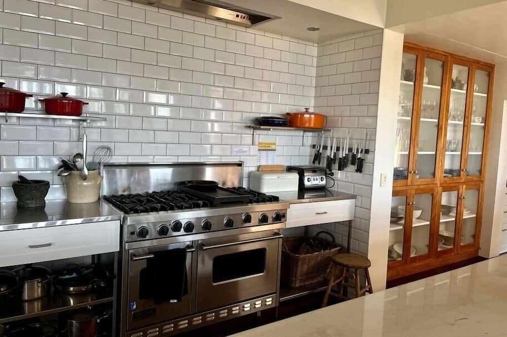 Photo of Others in Booroobin