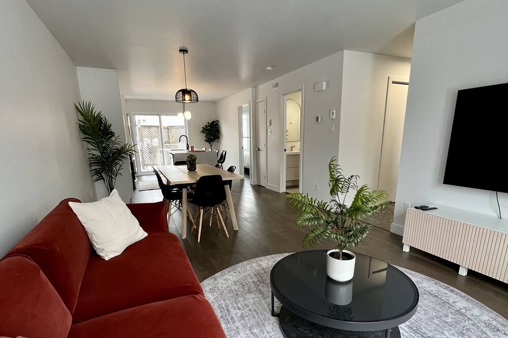 Photo of Livingroom in Sainte-Julie