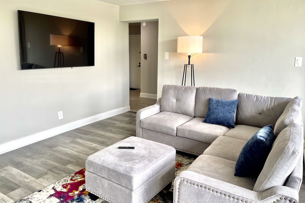 Photo of Livingroom in Cherry Hill