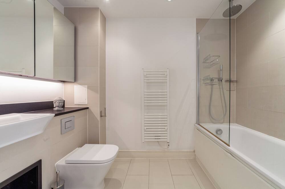 Photo of Bathroom in Bromley South
