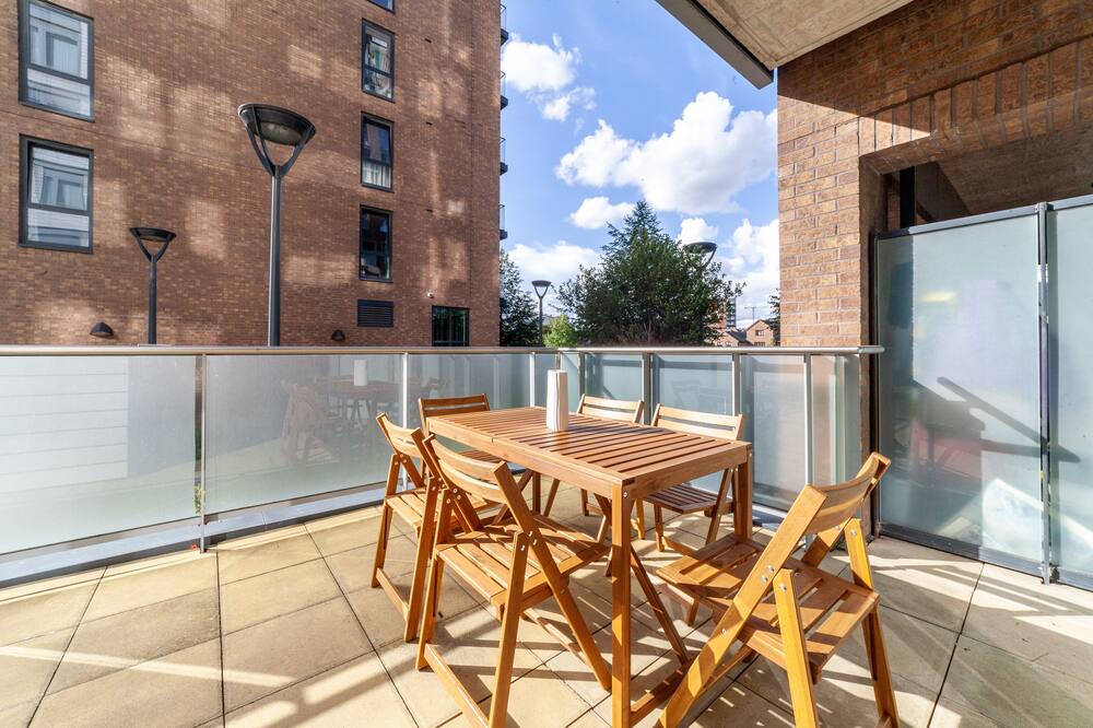 Photo of Patio Balcony in Bromley South