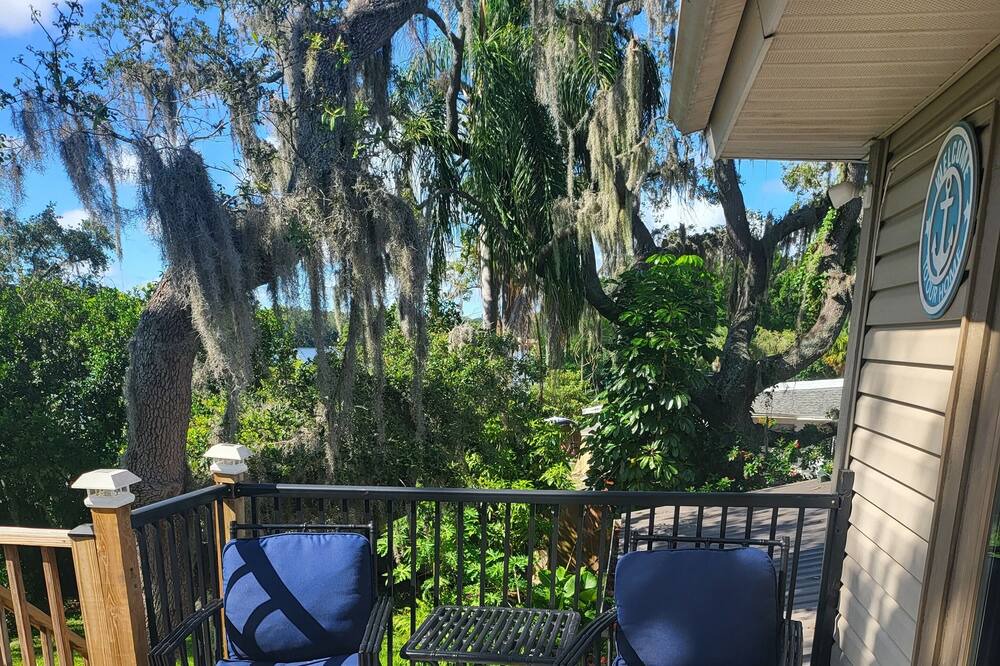Photo of Patio Balcony in Temple Crest