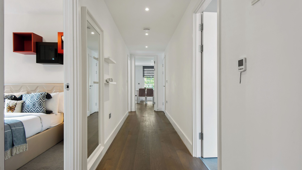 Photo of Others in Hoxton West