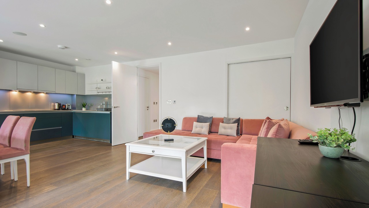 Photo of Others in Hoxton West