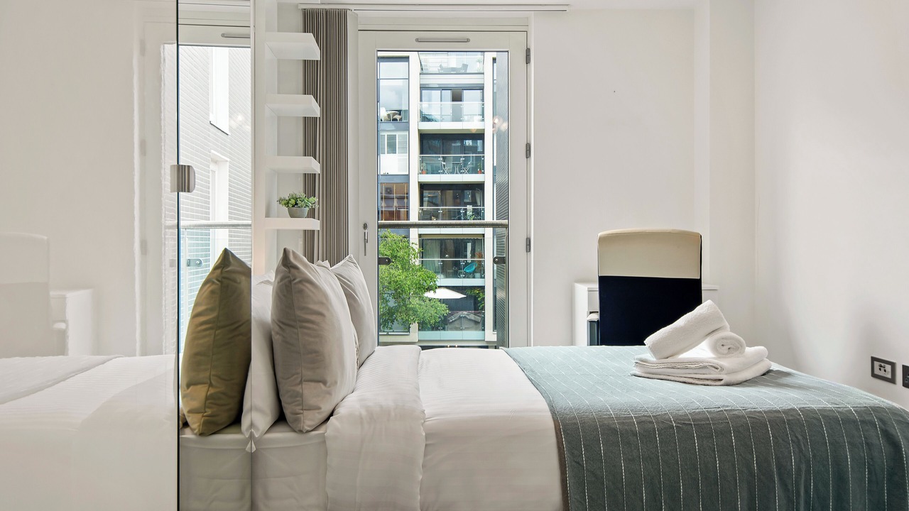 Photo of Others in Hoxton West