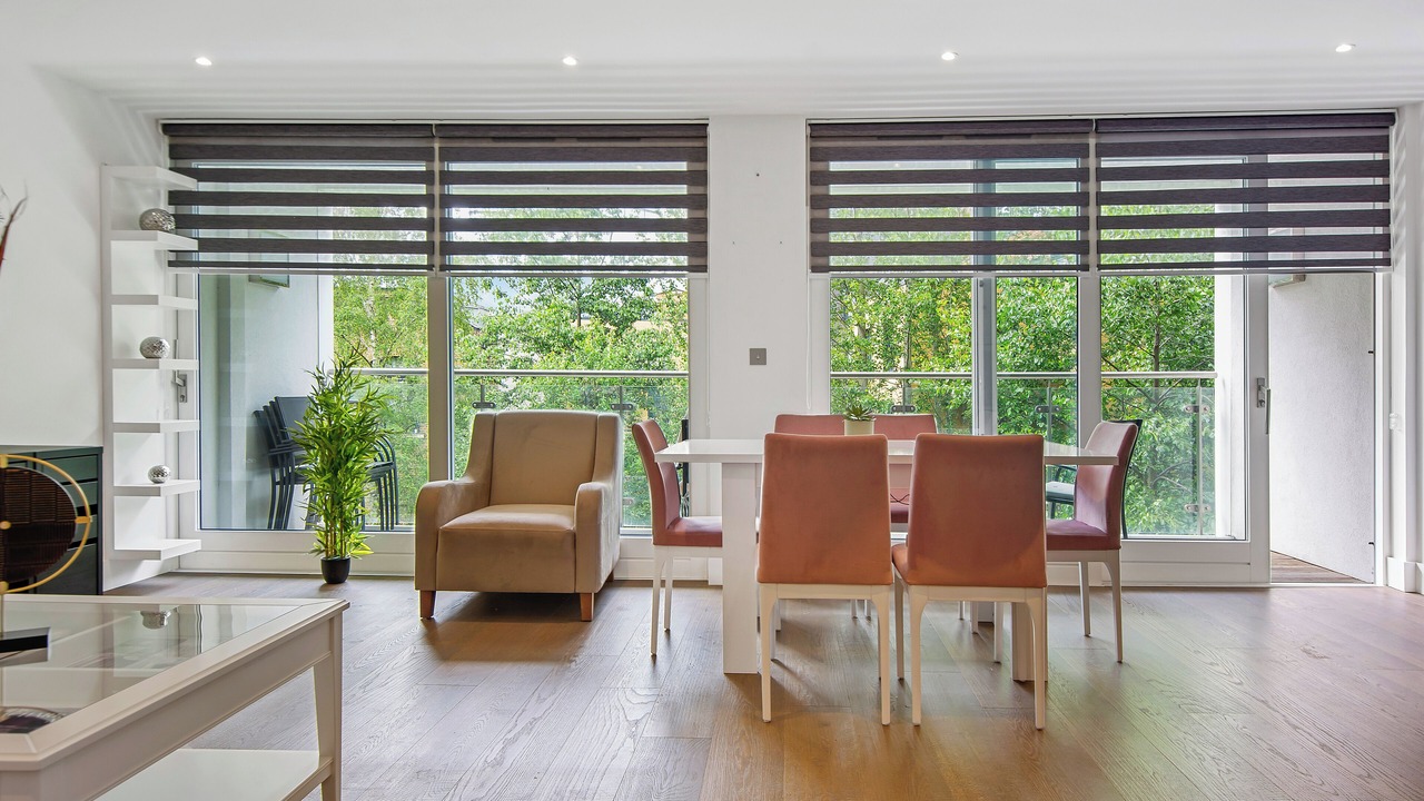 Photo of Others in Hoxton West