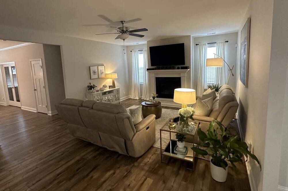 Photo of Livingroom in Aberdeen