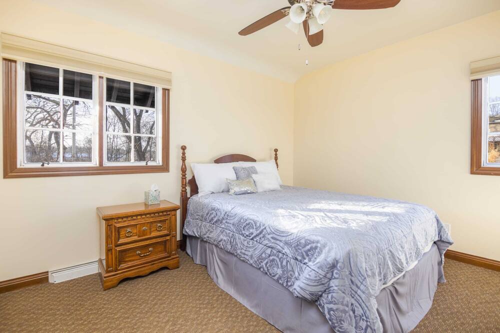 Photo of Others in Des Moines