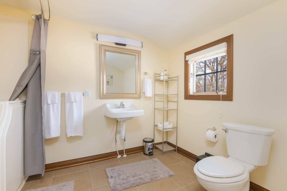 Photo of Bathroom in Des Moines