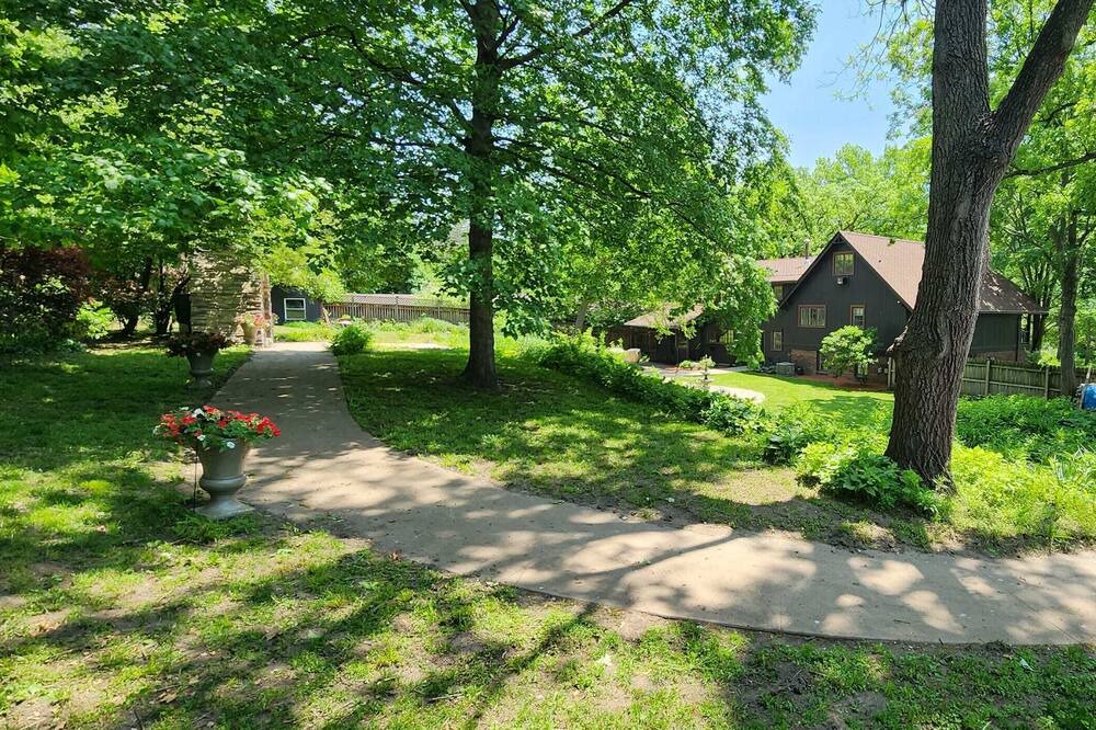 Photo of Others in Des Moines