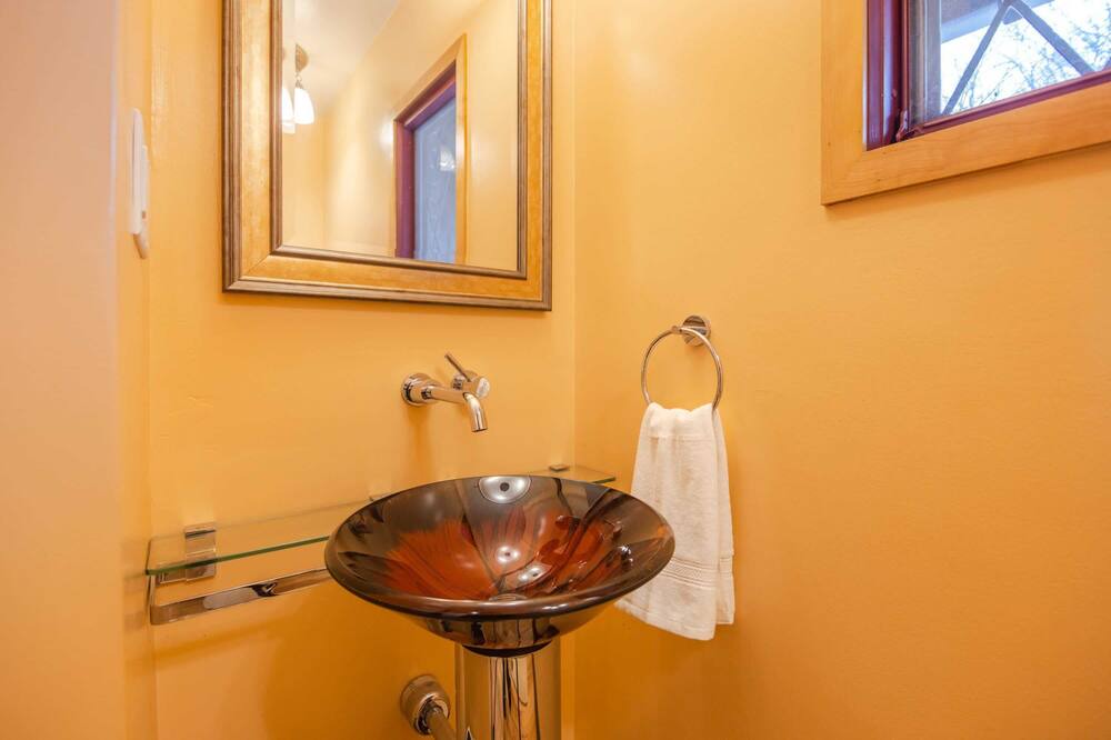 Photo of Bathroom in Des Moines