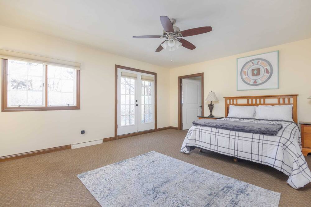 Photo of Others in Des Moines