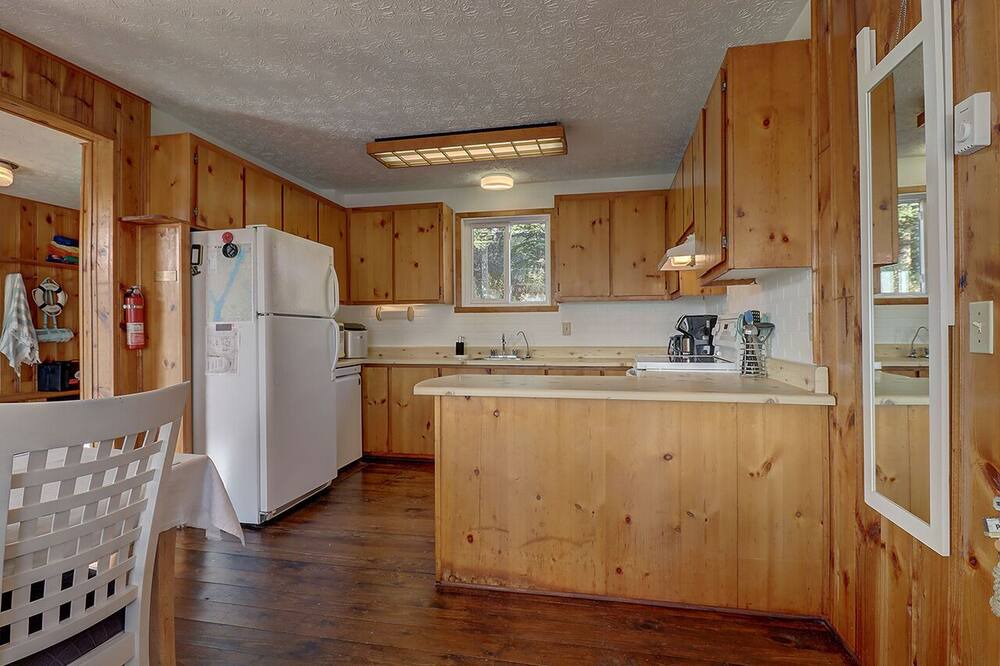 Photo of Kitchen in Memphremagog Regional County Municipality