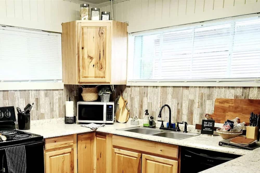 Photo of Kitchen in Mid America