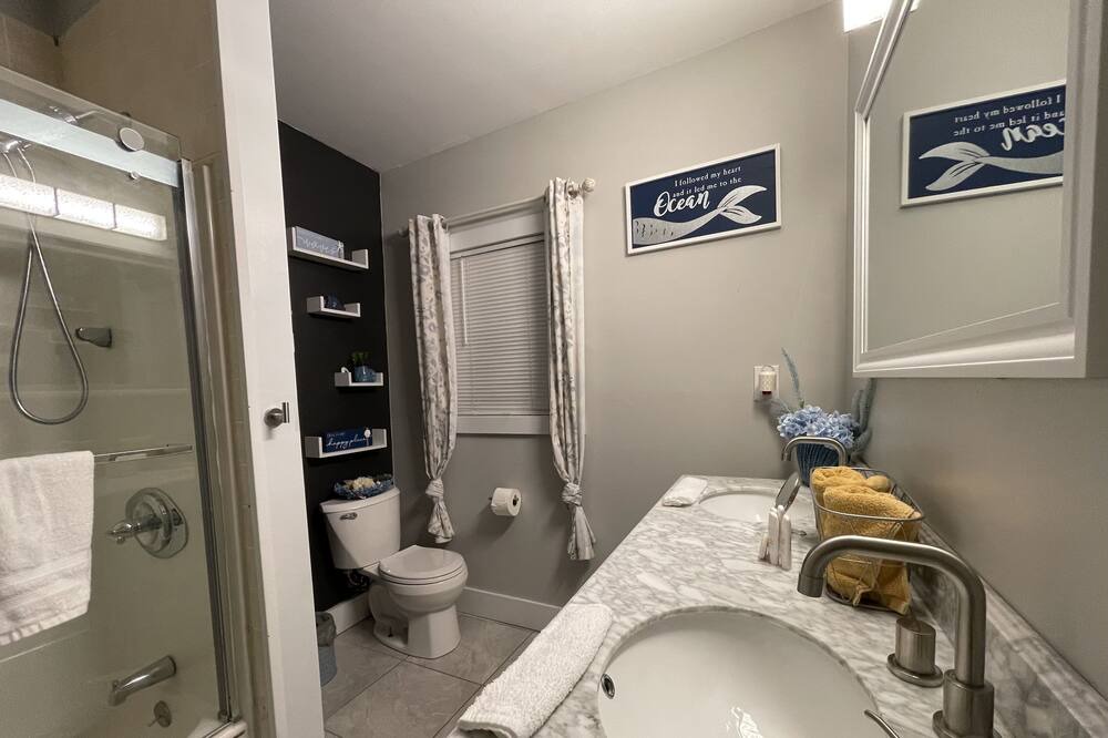 Photo of Bathroom in Union Dale