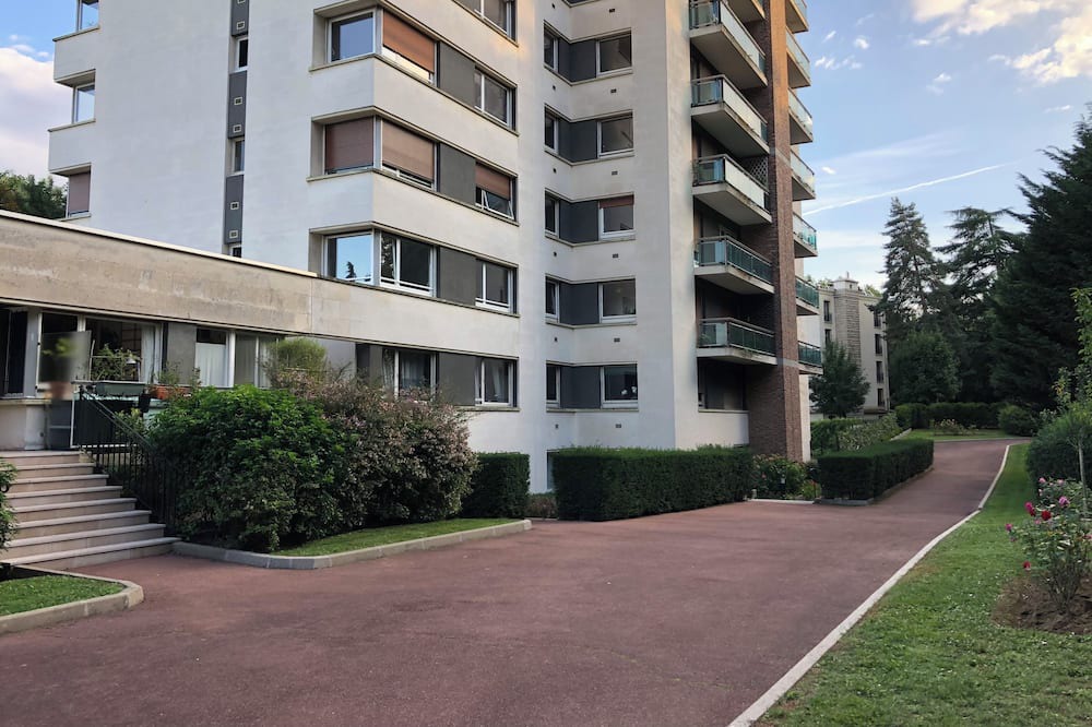 Photo of Outdoor in Chaville