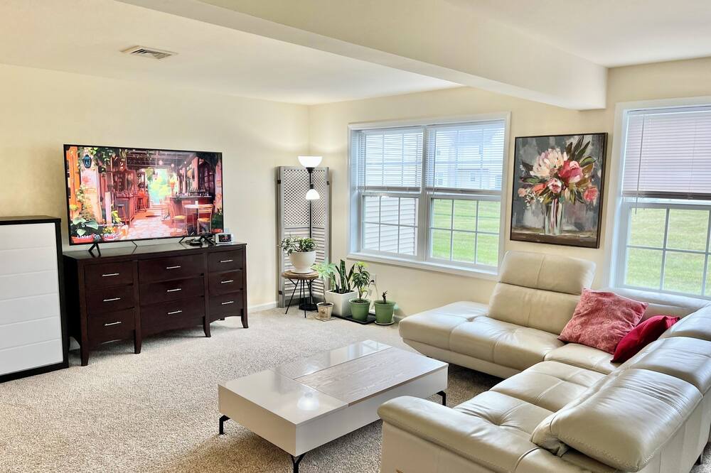 Photo of Livingroom in Lititz
