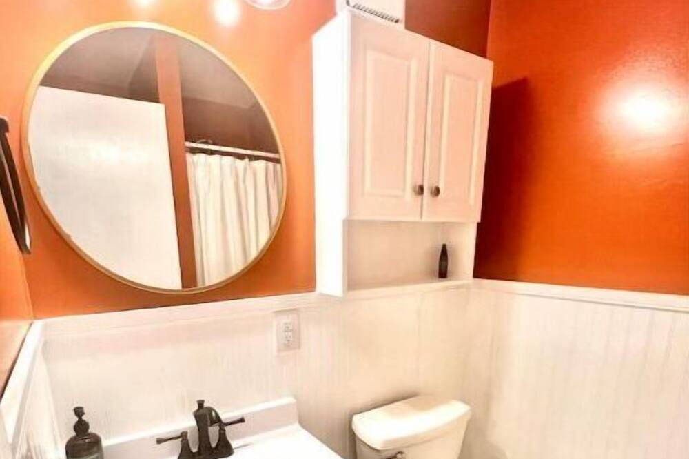 Photo of Bathroom in Blodgett Mills