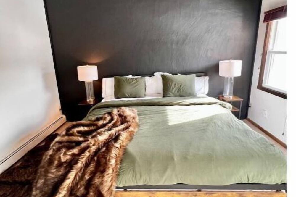 Photo of Bedroom in Blodgett Mills