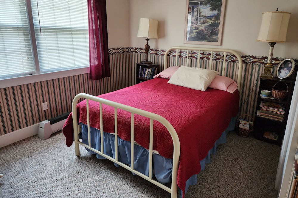 Photo of Bedroom in South Boston