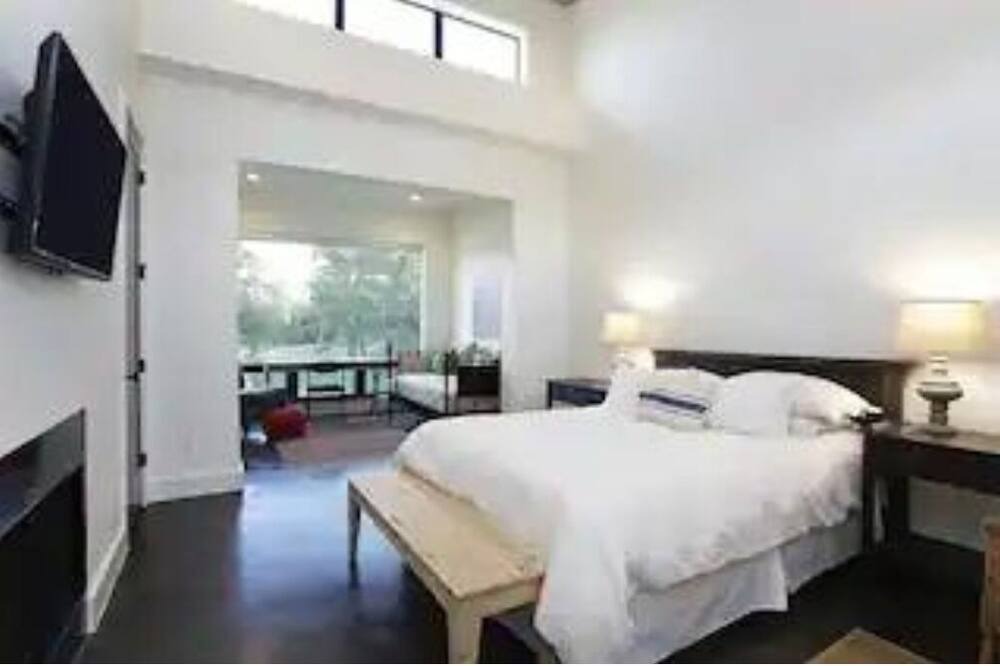 Photo of Bedroom in Carmine
