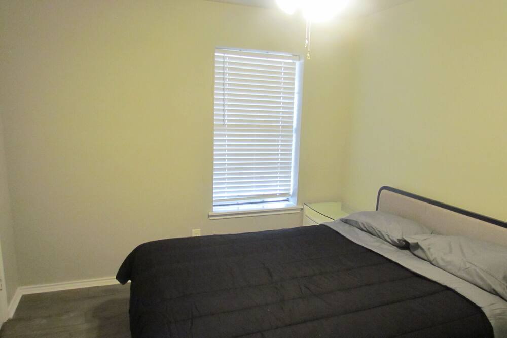 Photo of Bedroom in Wylie