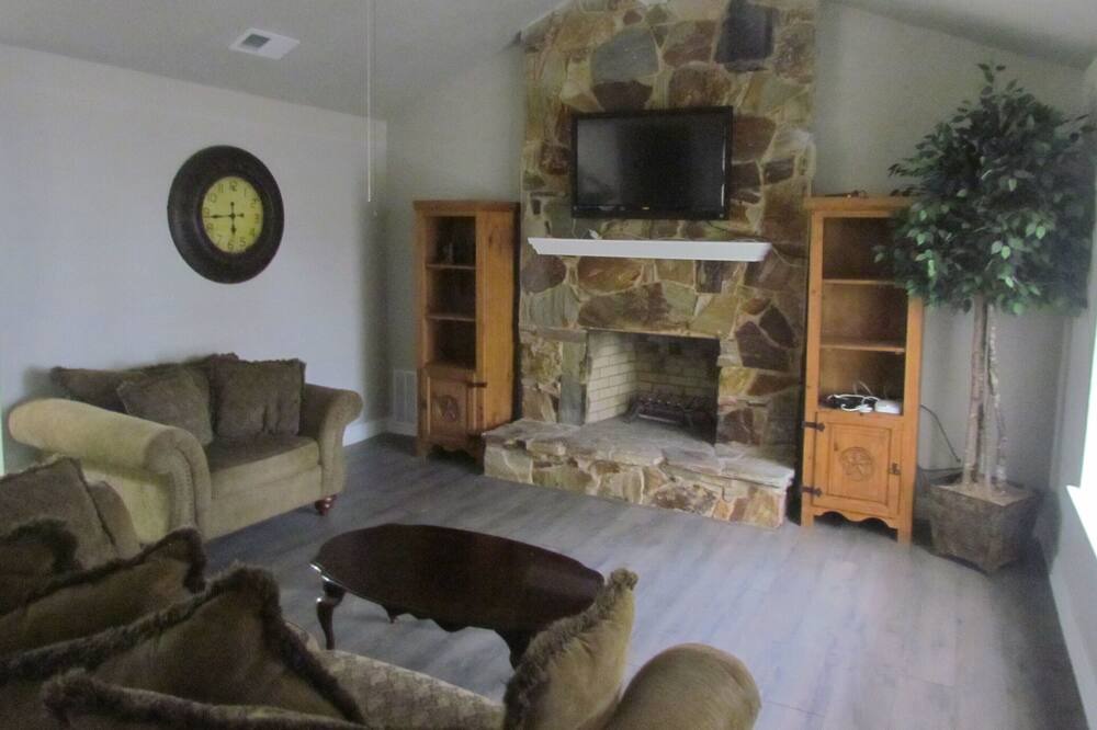 Photo of Livingroom in Wylie