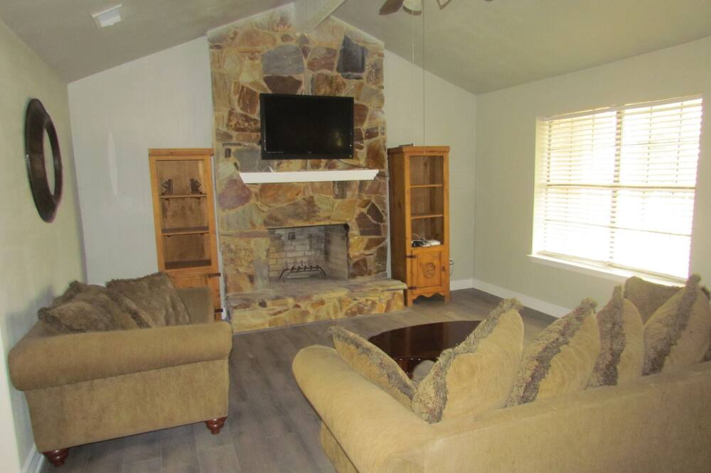 Photo of Livingroom in Wylie