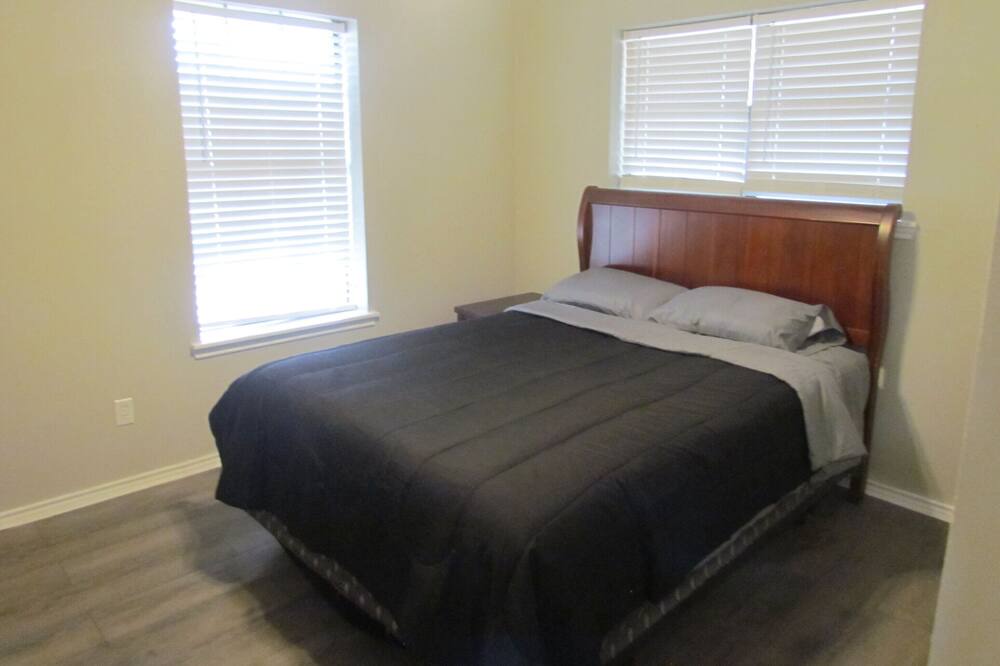 Photo of Bedroom in Wylie