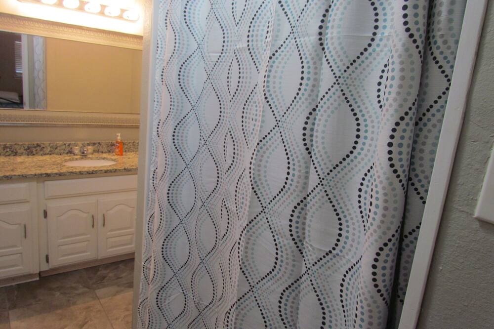 Photo of Bathroom in Wylie